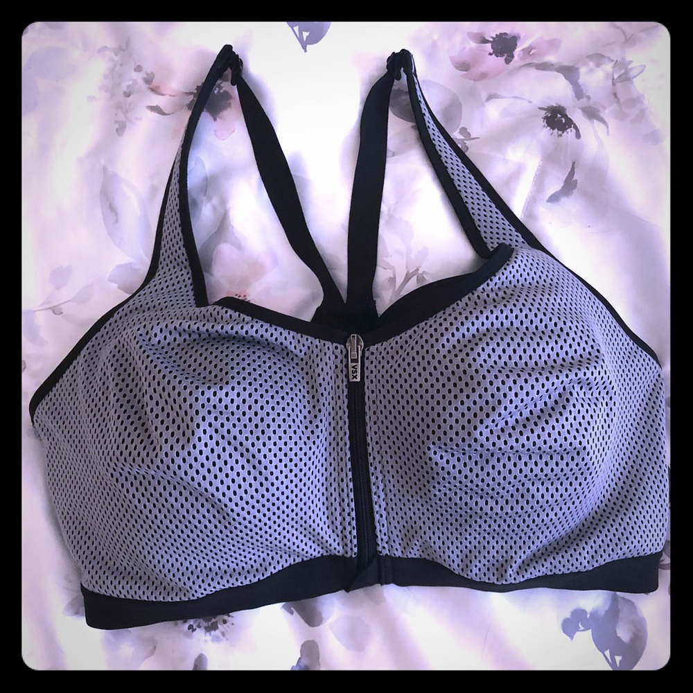 NWOT Victoria Secret Sport. Sports bra 38 DD